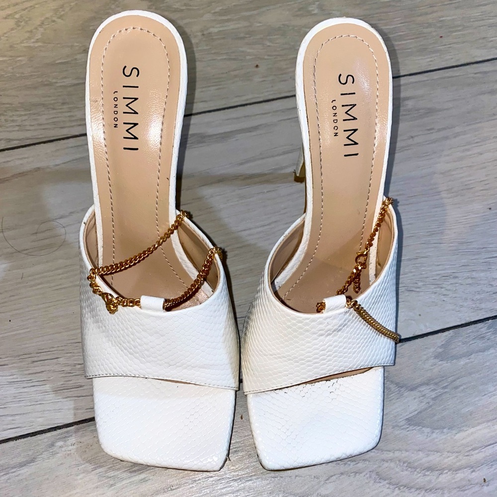 Simmi London white chain mules